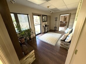 4731 Route 30, Greensburg, PA à louer Photo intérieure– Image 1 sur 10