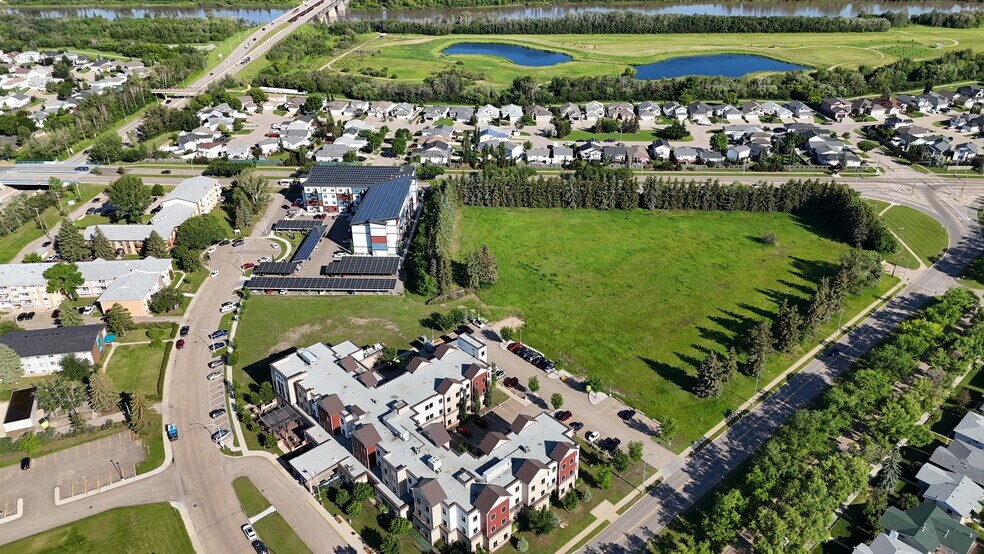 9430 95th St, Fort Saskatchewan, AB à vendre - Photo de l’immeuble – Image 1 sur 5