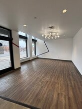 801 E Douglas Ave, Wichita, KS à louer Photo intérieure– Image 1 sur 6