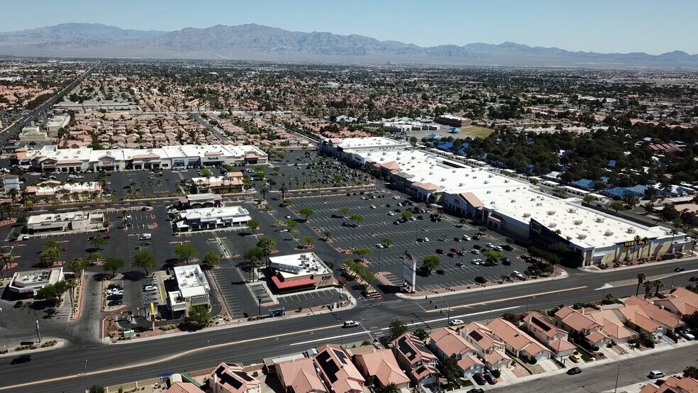2192 N Rainbow Blvd, Las Vegas, NV à louer - Photo de l’immeuble – Image 1 sur 1