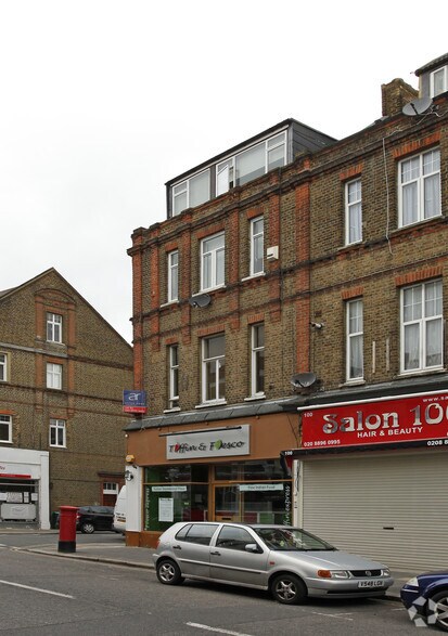 102 Churchfield Rd, Londres à vendre - Photo de l’immeuble – Image 2 sur 2
