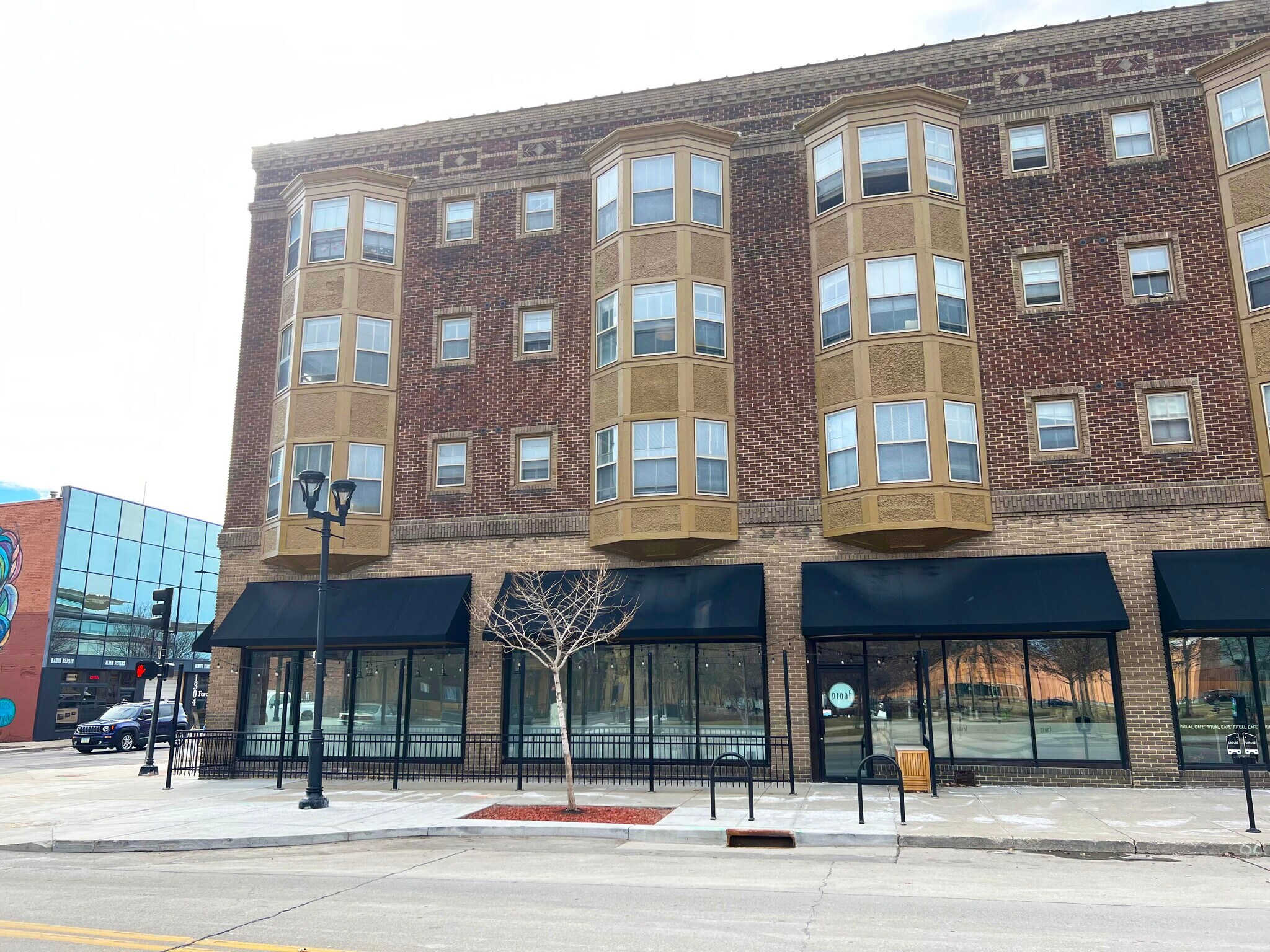 1301 Locust St, Des Moines, IA à louer Photo de l’immeuble– Image 1 sur 6