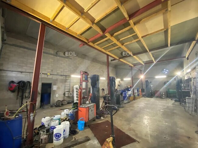 Plus de détails pour Industriel/Logistique à vendre