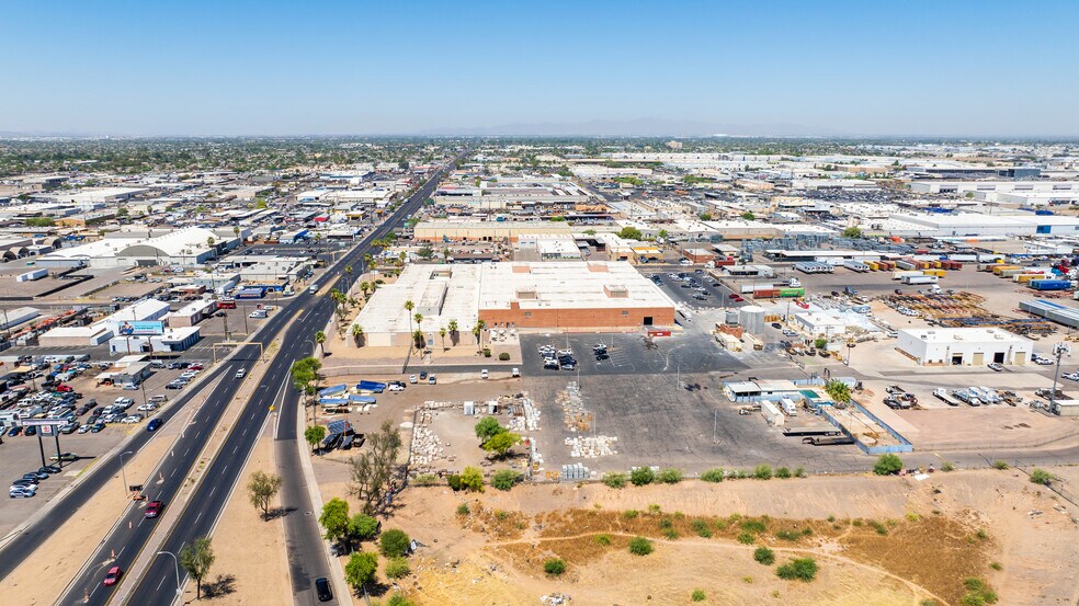 3750 W Indian School Rd, Phoenix, AZ à louer - Photo principale – Image 1 sur 3