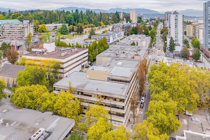 625 Agnes St, New Westminster, BC à louer - Aérien – Image 3 sur 8