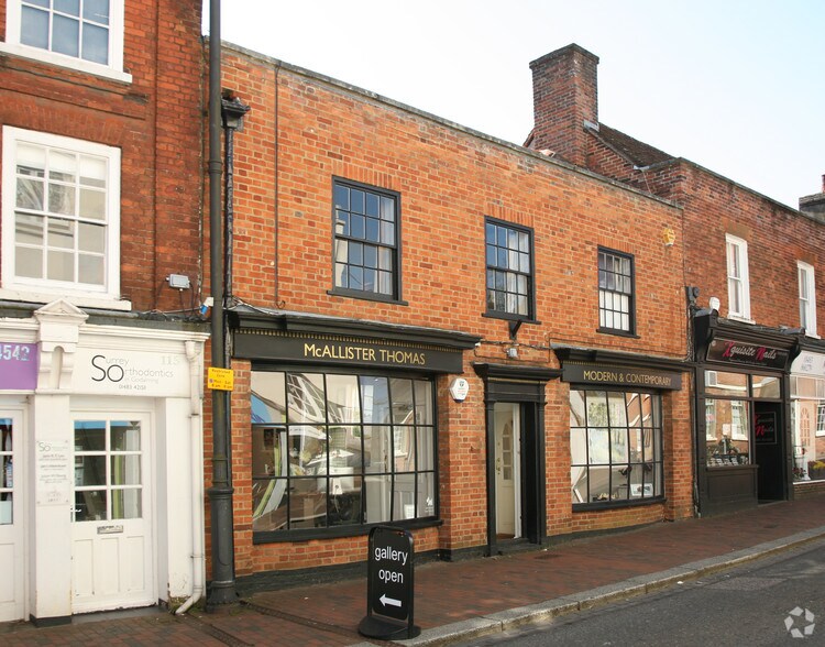 117 High St, Godalming à louer - Photo de l’immeuble – Image 3 sur 4