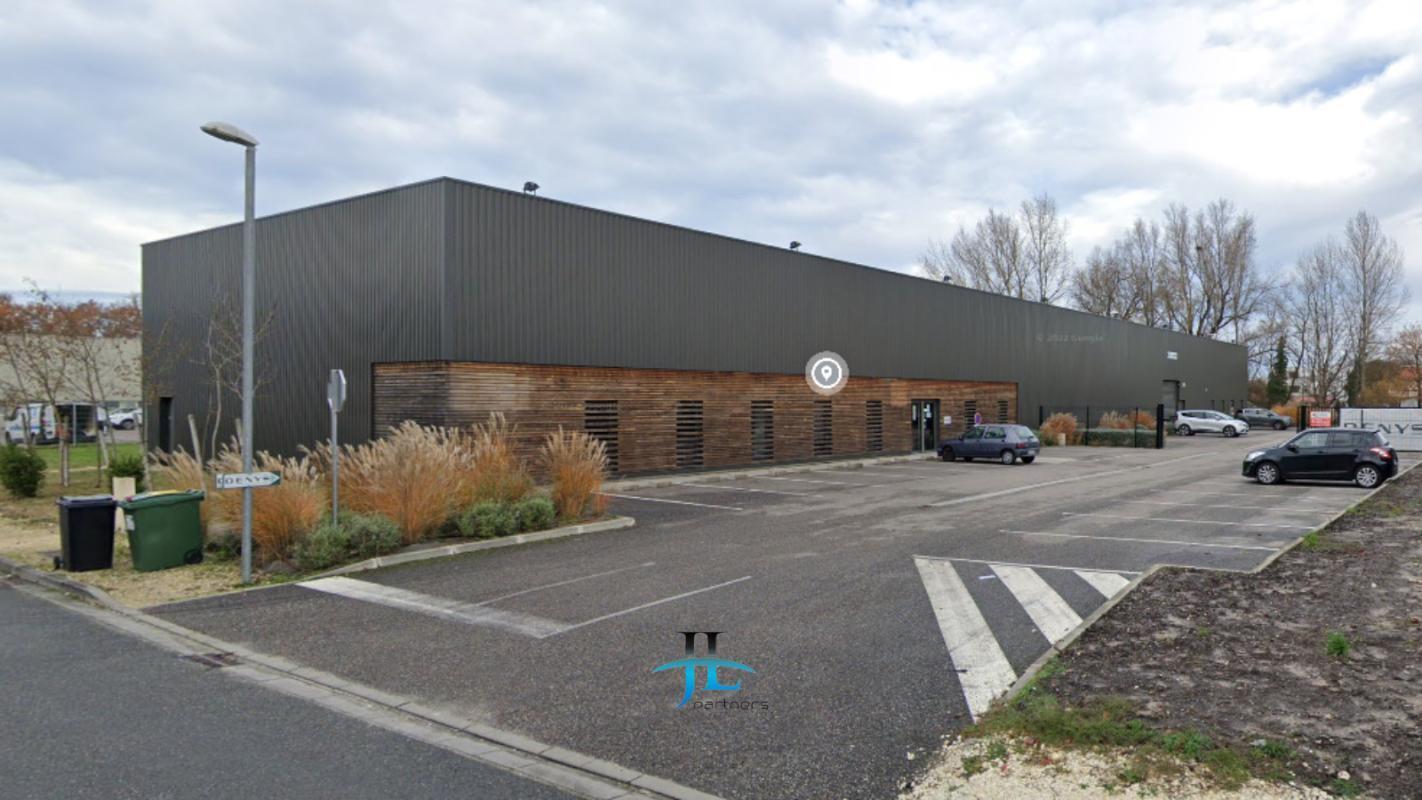 Local commercial dans Mérignac à louer Photo de l’immeuble– Image 1 sur 10