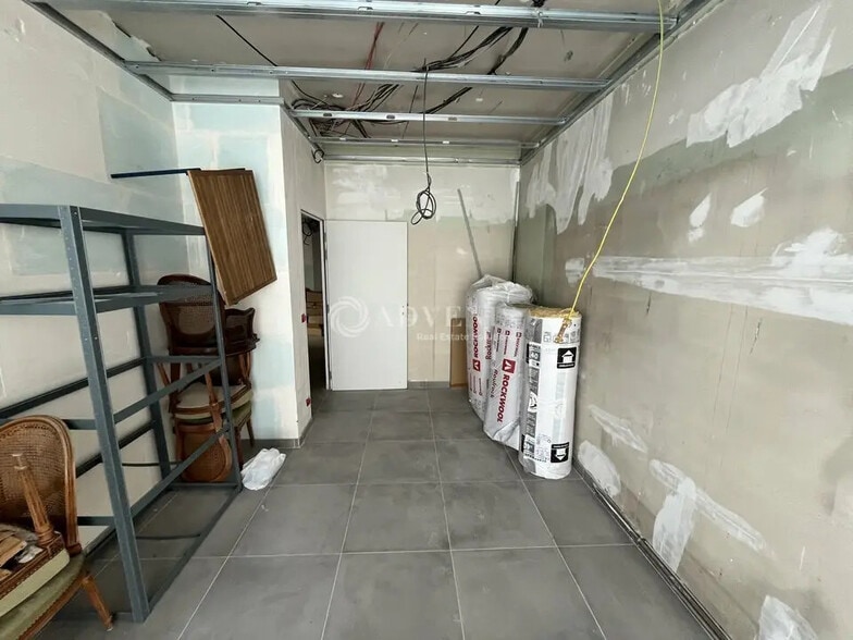 Local commercial dans Noisy-le-Sec à louer - Photo de l’immeuble – Image 2 sur 4