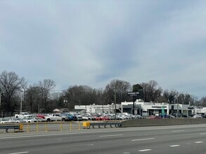 4800 E Independence Blvd, Charlotte, NC à vendre Photo intérieure– Image 2 sur 12