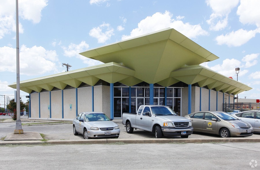 911 Castroville Rd, San Antonio, TX à vendre - Photo principale – Image 1 sur 2