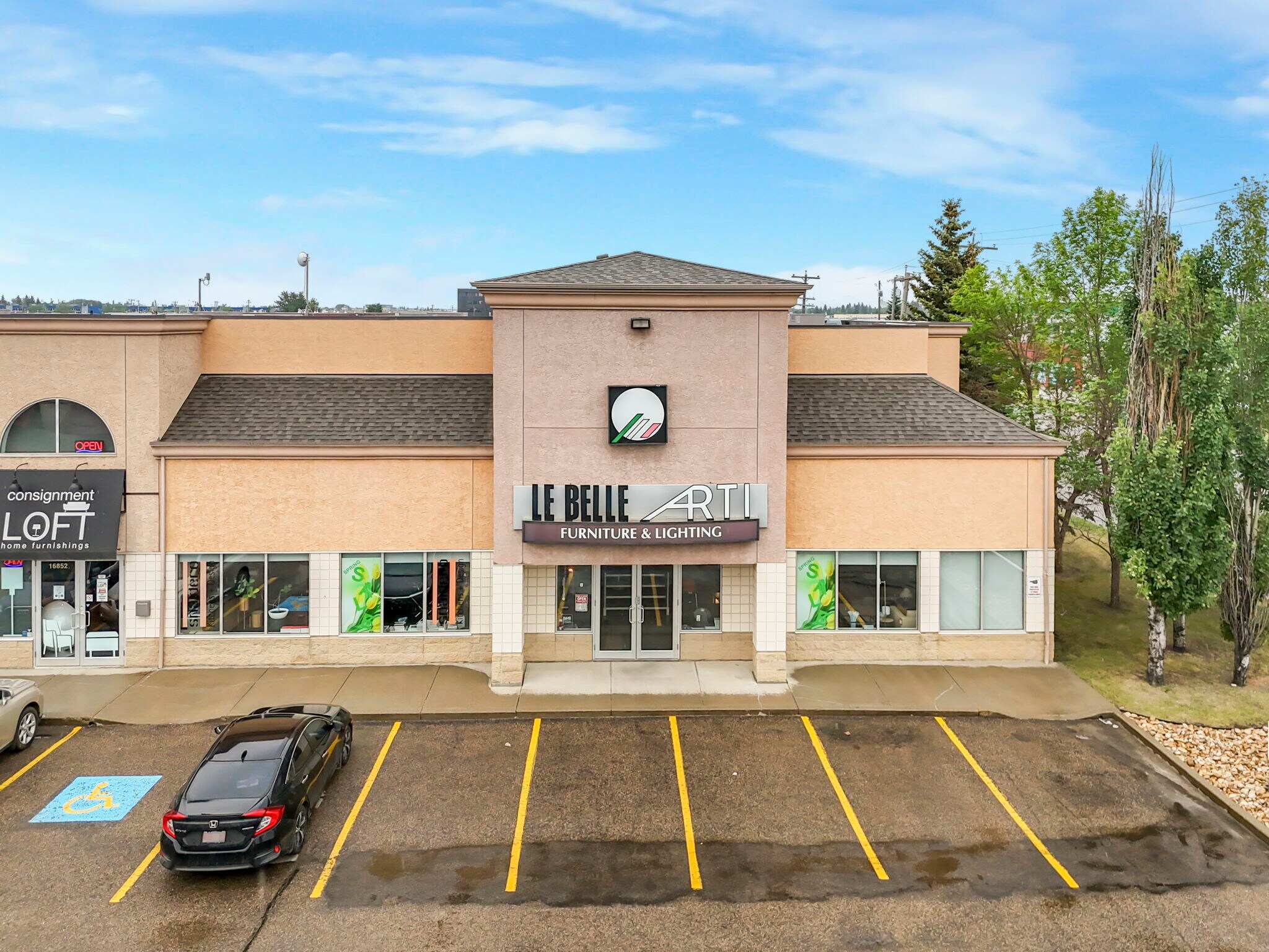 16844 111 Av NW, Edmonton, AB à vendre Photo principale– Image 1 sur 45