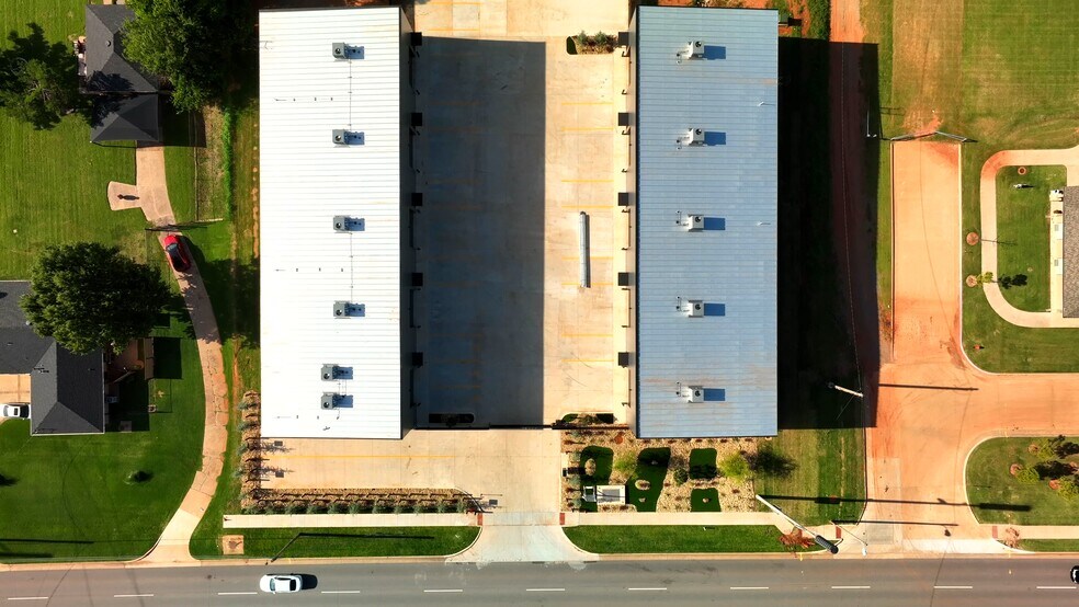 1229 NW 122nd St, Oklahoma City, OK à vendre - Vidéo sur l’annonce professionnelle – Image 2 sur 58