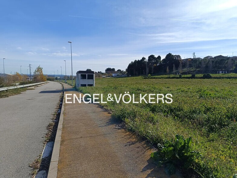 Barri Bellver, 9, Vilobí del Penedès, Barcelona à vendre - Photo de l’immeuble – Image 2 sur 4