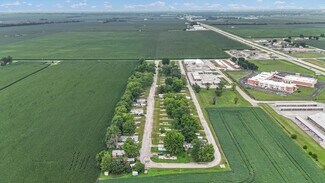 Plus de détails pour 4808 Paradise Rd, Mattoon, IL - Logement à vendre