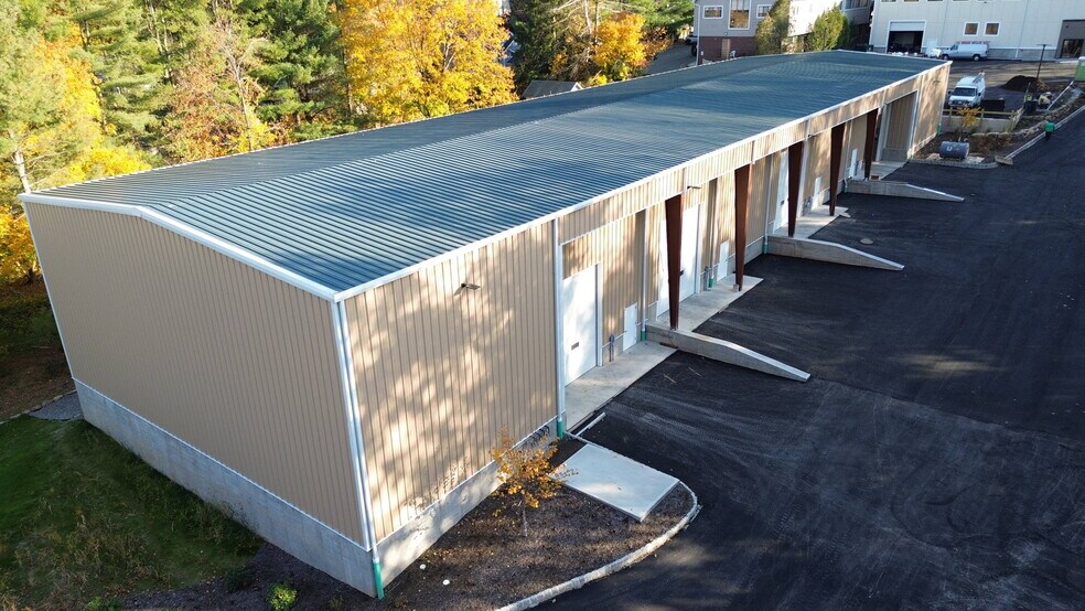 130 Route 59, Airmont, NY à louer - Photo de l’immeuble – Image 3 sur 4