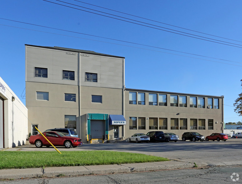 144-150 Chatham Street Hamilton, Ontario portefeuille de 2 biens à vendre sur LoopNet.fr - Photo principale – Image 1 sur 2