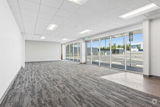 1633 S Campus Ave, Ontario, CA à louer Photo intérieure– Image 2 sur 13