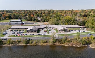 Plus de détails pour 1155 Water St, Peterborough, ON - Santé à vendre