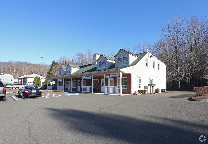 312-320 Oxford Rd, Oxford, CT à louer - Photo de l’immeuble – Image 3 sur 20
