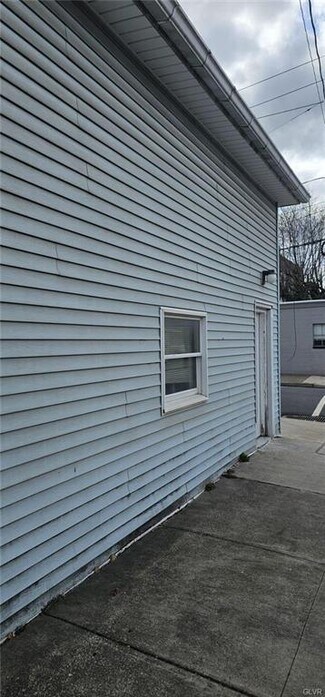 Plus de détails pour 138 W Market St, Mahanoy City, PA - Bureau à louer