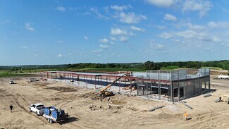 Plus de détails pour Grand Prairie PKWY, Waukee, IA - Local commercial à louer