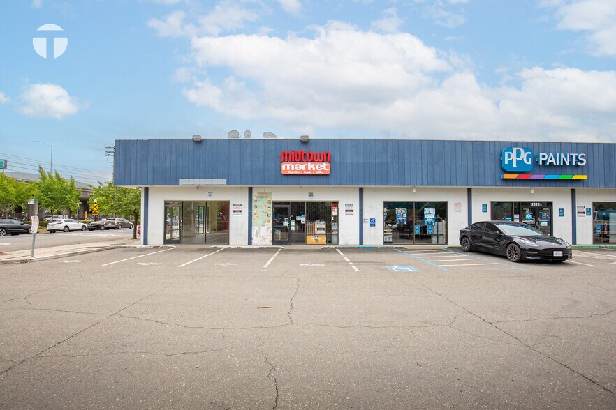 2828 Q St, Sacramento, CA à louer - Photo principale – Image 3 sur 15