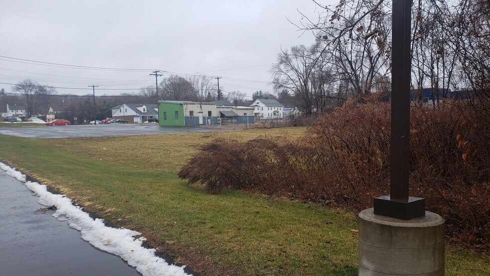 277 State St, North Haven, CT à louer - Photo de l’immeuble – Image 2 sur 25