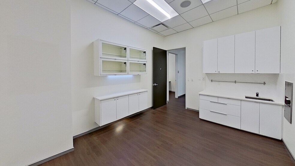 520 Deep Valley Dr, Rolling Hills Estates, CA à louer - Photo de l’immeuble – Image 3 sur 60