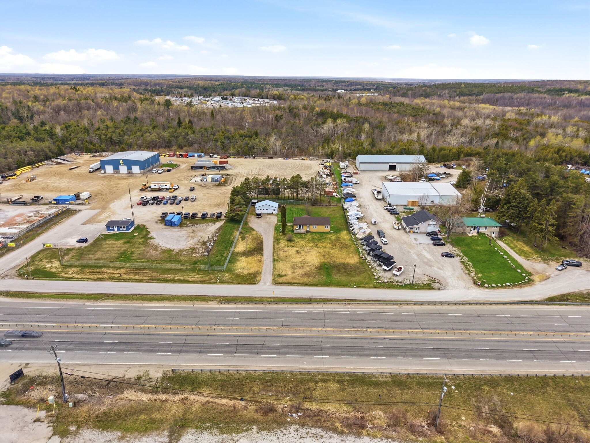 4142 Stewarts Ln, Severn, ON à vendre Photo de l’immeuble– Image 1 sur 19