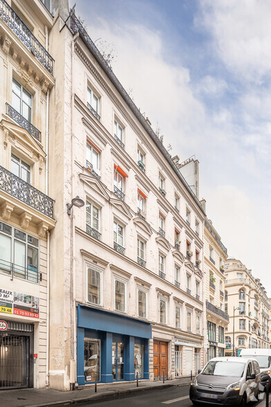 Bureau dans Paris à louer - Photo de l’immeuble – Image 2 sur 3