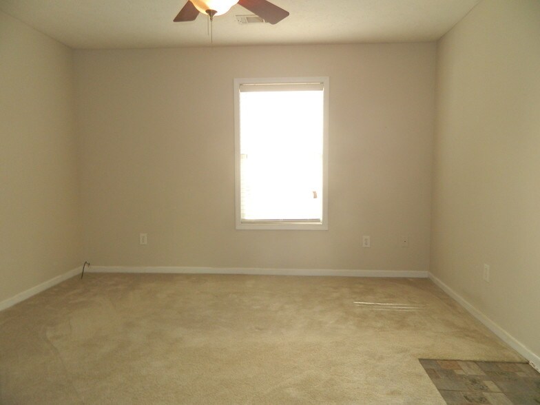 8082 Veterans Pkwy, Columbus, GA à vendre - Photo intérieure – Image 3 sur 15
