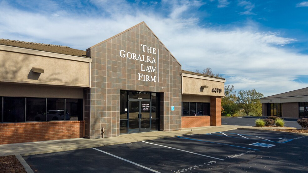 4470 Duckhorn Dr, Sacramento, CA à vendre - Photo de l’immeuble – Image 2 sur 7