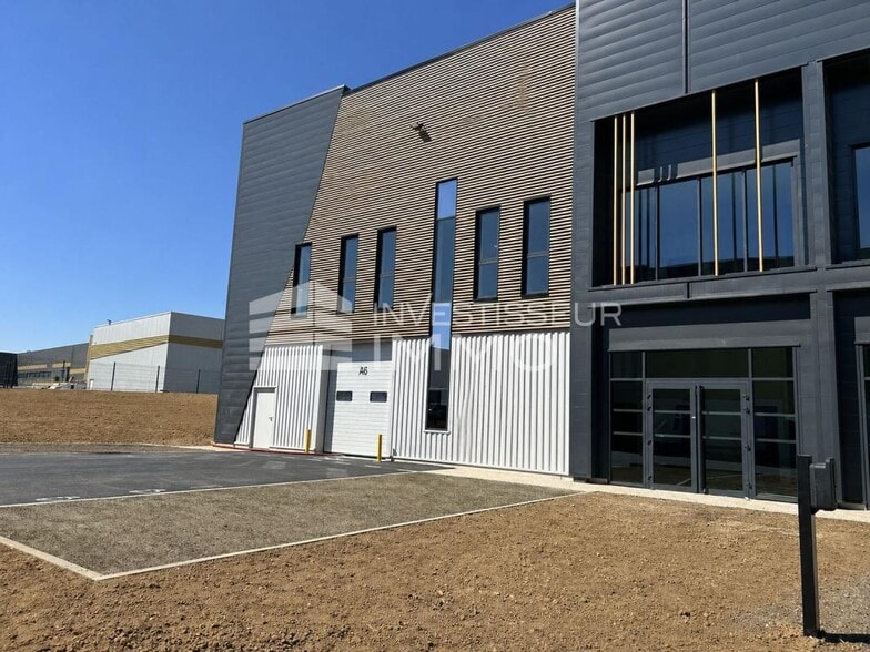Local d’activités dans Wissous à louer - Photo de l’immeuble – Image 3 sur 4