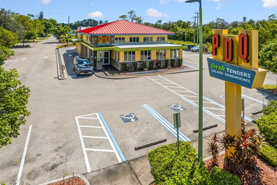 12499 S Cleveland Ave, Fort Myers, FL à vendre - Photo de l’immeuble – Image 3 sur 6