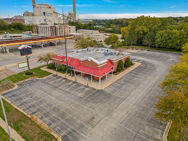 3050 Stevenson Dr, Springfield, IL à louer - Photo de l’immeuble – Image 1 sur 30