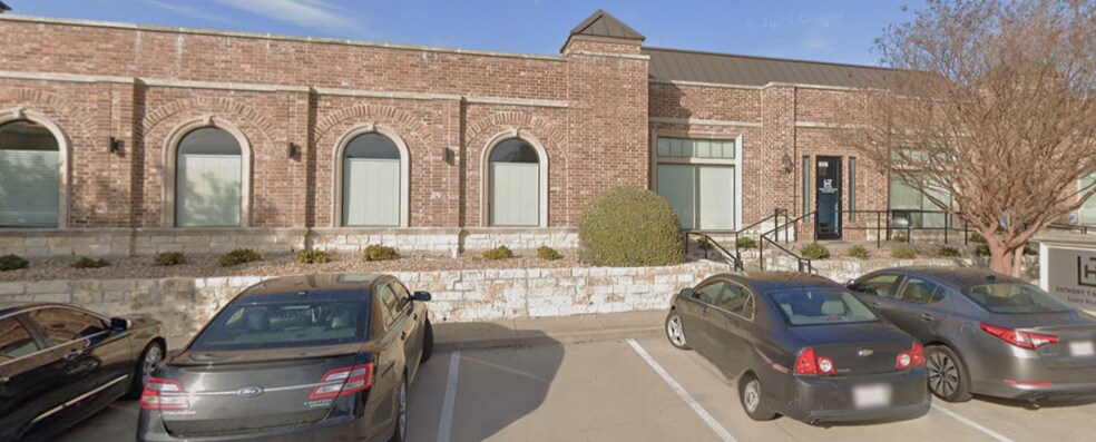 7257 Hawkins View Dr, Fort Worth, TX à louer - Photo de l’immeuble – Image 2 sur 2