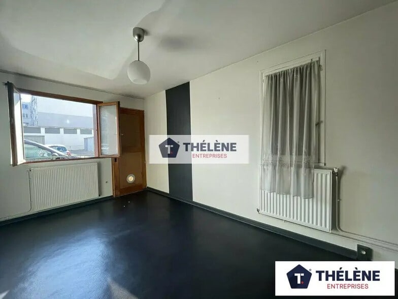 757 Avenue De Villeneuve-Angoulème, Montpellier à vendre - Photo de l’immeuble – Image 2 sur 7
