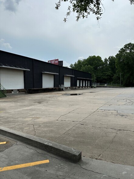 125 Ottley Dr NE, Atlanta, GA à vendre - Photo de l’immeuble – Image 3 sur 5