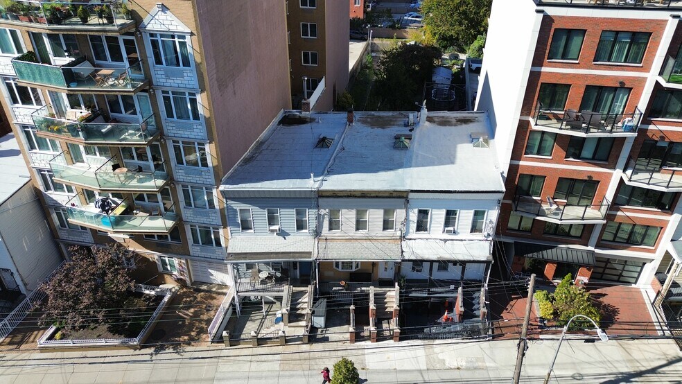 3088-3090 Crescent St, Astoria, NY à vendre - Aérien – Image 2 sur 5