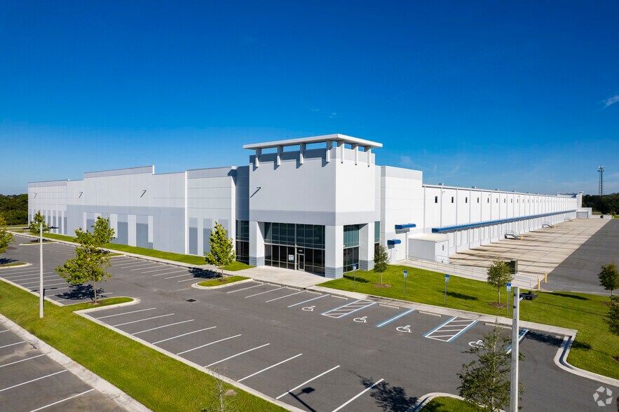 5300 Allen K Breed Hwy, Lakeland, FL à louer - Photo de l’immeuble – Image 3 sur 9