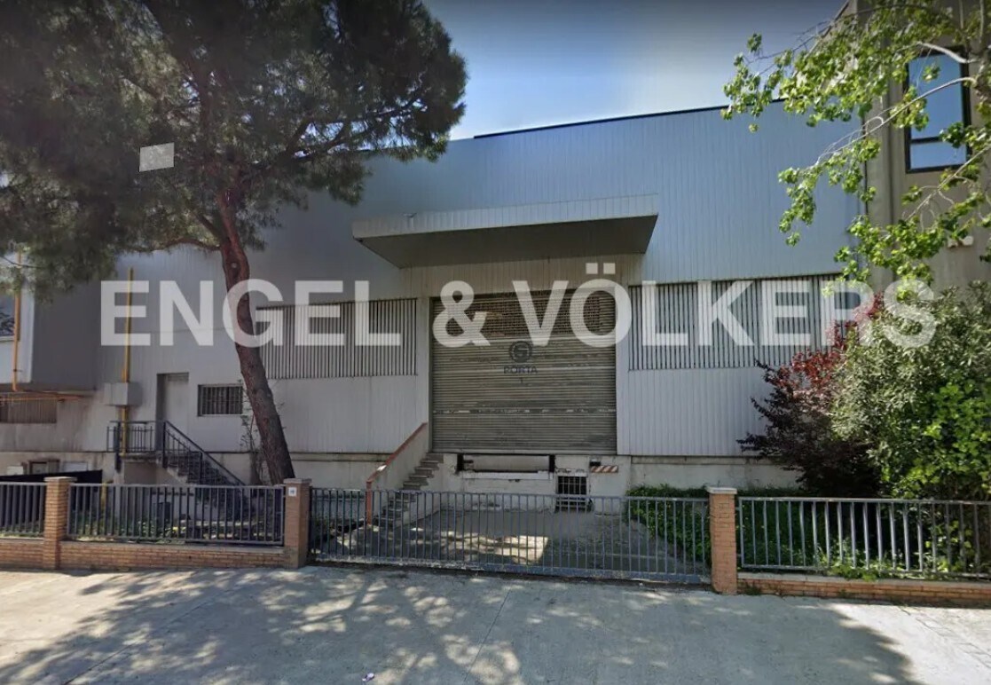 Industriel/Logistique dans Sant Boi de Llobregat, Barcelona à vendre Photo de l’immeuble– Image 1 sur 7