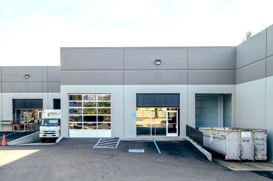 604 5th Ave, Redwood City, CA à louer - Photo de l’immeuble – Image 2 sur 4