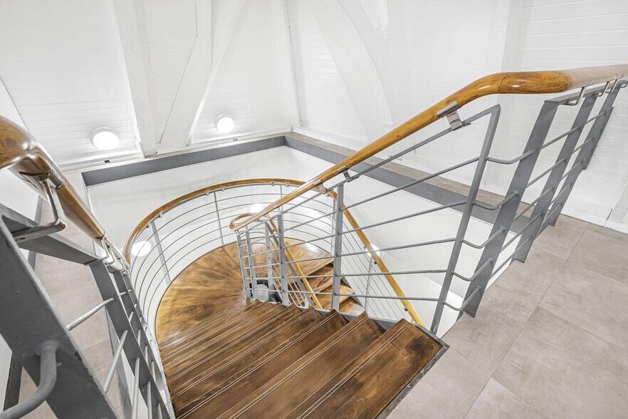 London Central Markets, Londres à louer - Photo de l’immeuble – Image 3 sur 10