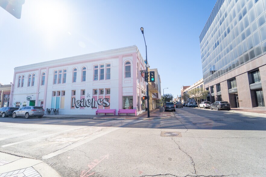 102 S Main St, Victoria, TX à vendre - Photo de l’immeuble – Image 2 sur 43