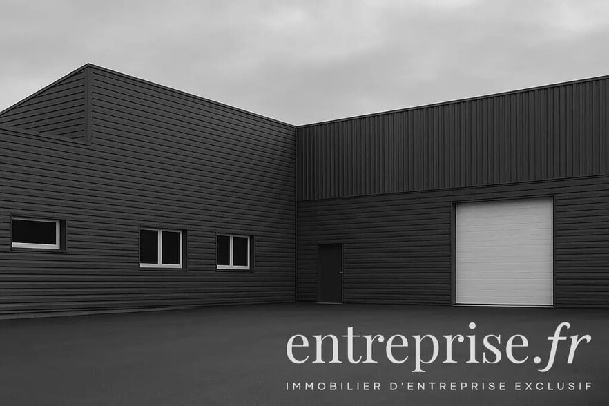 Local d’activités dans Verrières-en-Anjou à louer - Photo de l’immeuble – Image 1 sur 1