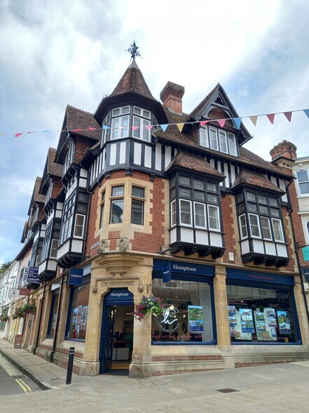 30-32 St Thomas St, Winchester à louer - Photo de l’immeuble – Image 1 sur 2