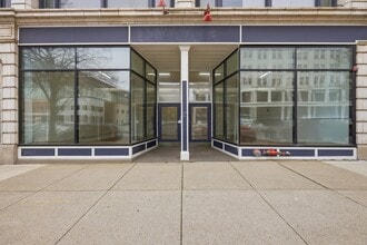 910 Main St, Buffalo, NY à louer Photo intérieure– Image 1 sur 23