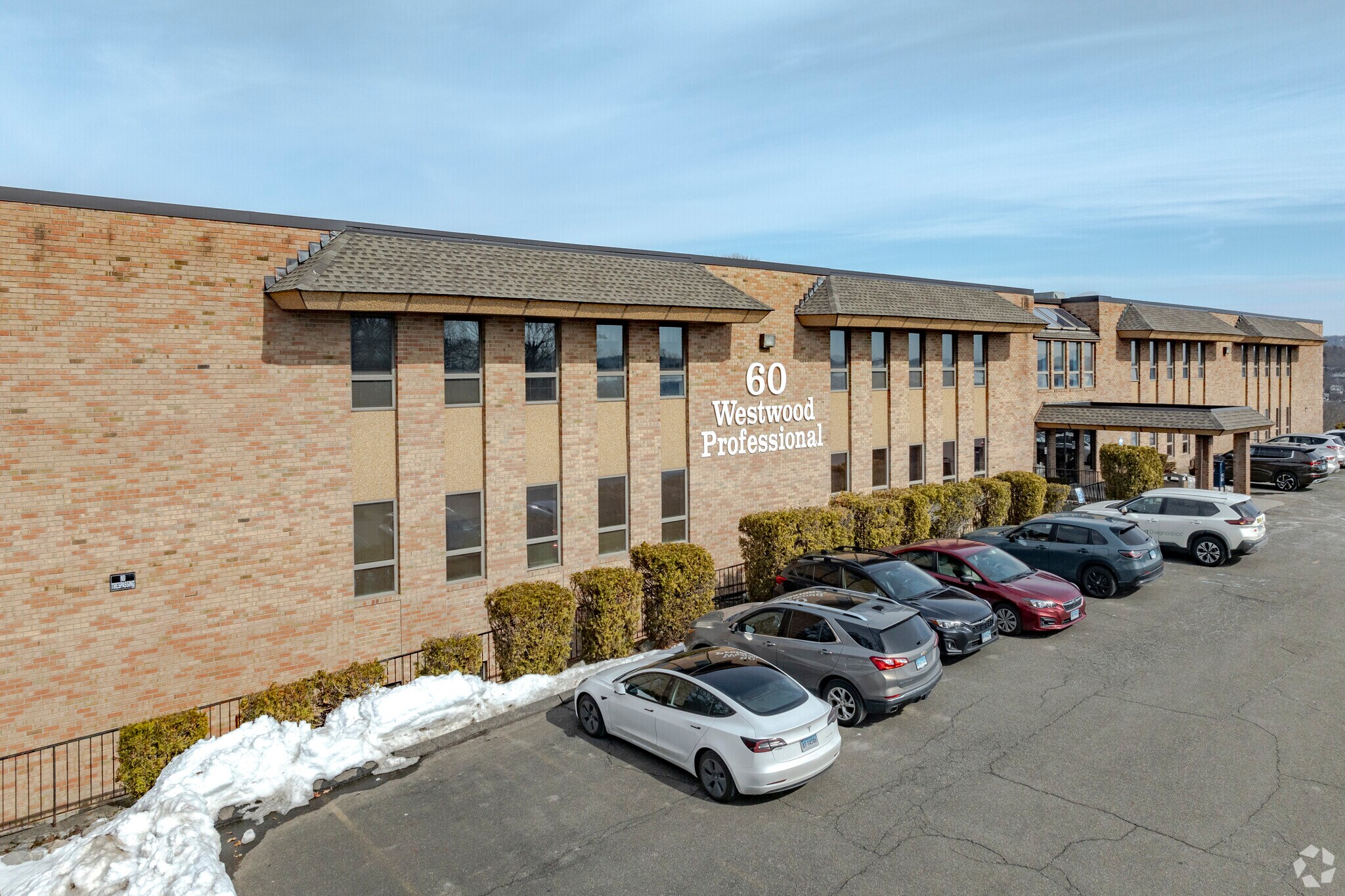 60 Westwood Ave, Waterbury, CT à vendre Photo de l’immeuble– Image 1 sur 11