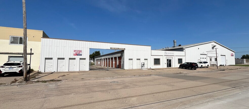 127-135 NW Van Buren St, Topeka, KS à vendre - Photo de l’immeuble – Image 1 sur 9