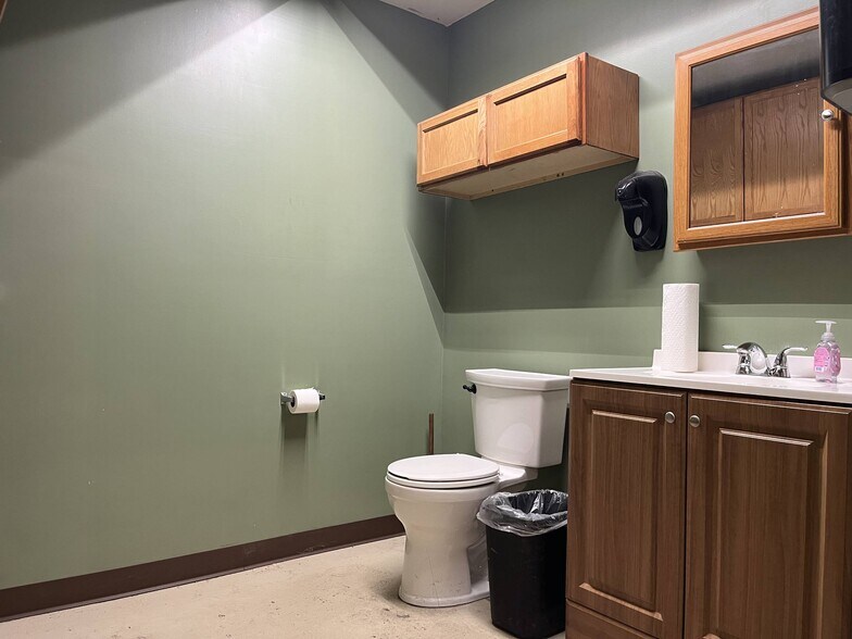 1006 Covington St, Crawfordsville, IN à vendre - Photo de l’immeuble – Image 2 sur 12
